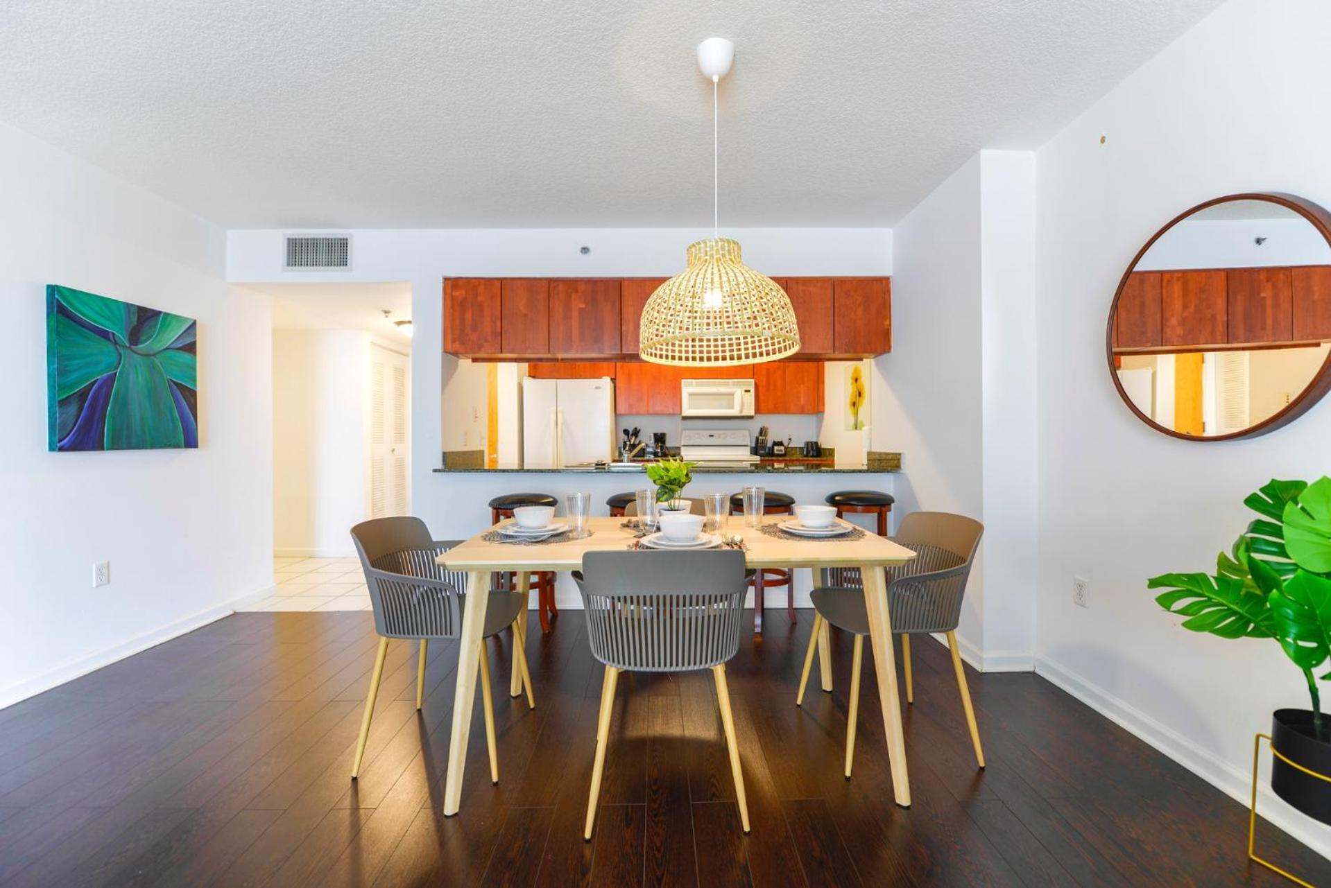 Ocean View Exquisite 1 Bedroom Condo With Free Parking Miami Bagian luar foto